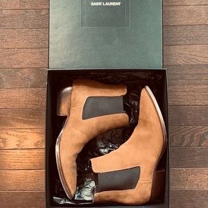 Saint Laurent Theo Chelsea boot in tan suede